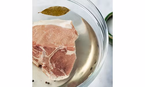 Dieu ky dieu khi cho them muoi vao nuoc ra dong thit