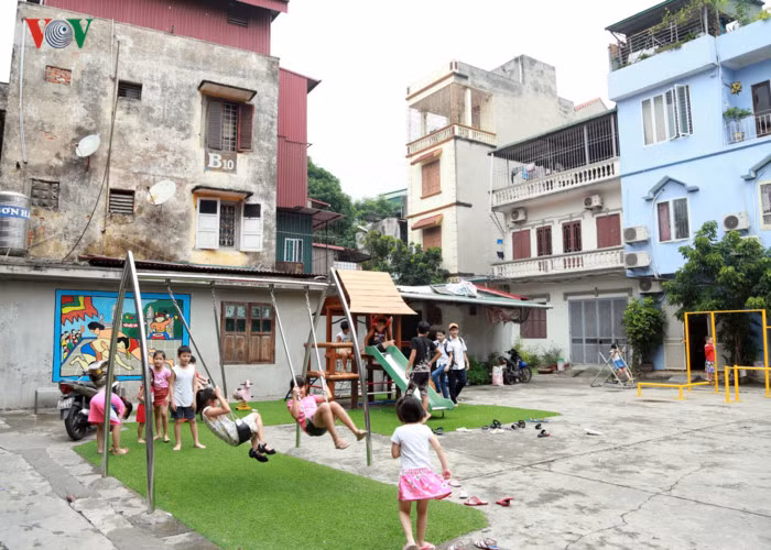 Bai dat bo hoang 20 nam duoc cai tao thanh san choi cong dong