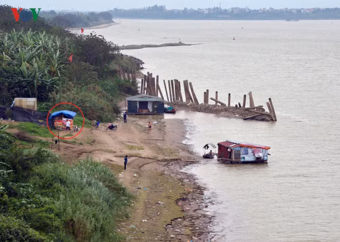 Bãi tắm chụp vào mùa khô tháng 3/2017.