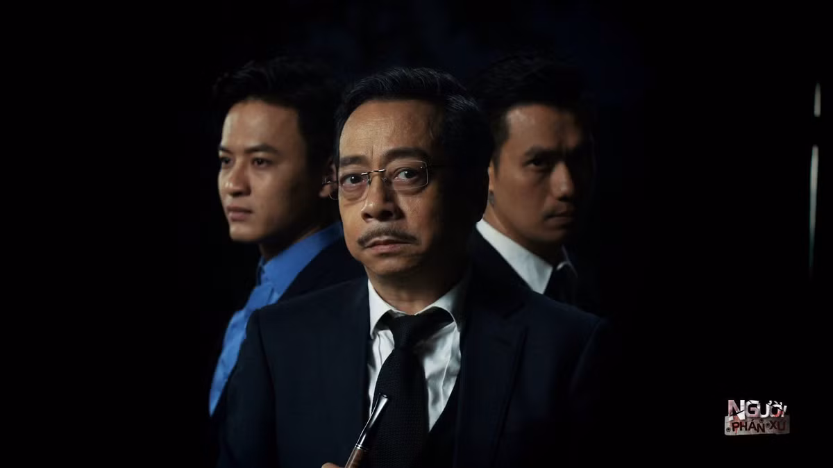 Khan gia "nhat san" canh cuong hiep, ban sung phim Nguoi phan xu