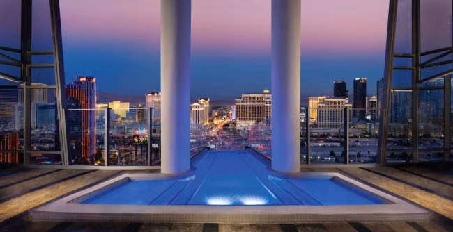 9. Biệt thự hai tầng Sky Villa tại khu nghỉ dưỡng Palms Casino Resort ở Las Vegas, Mỹ. (Giá: 35.000 USD/đêm)