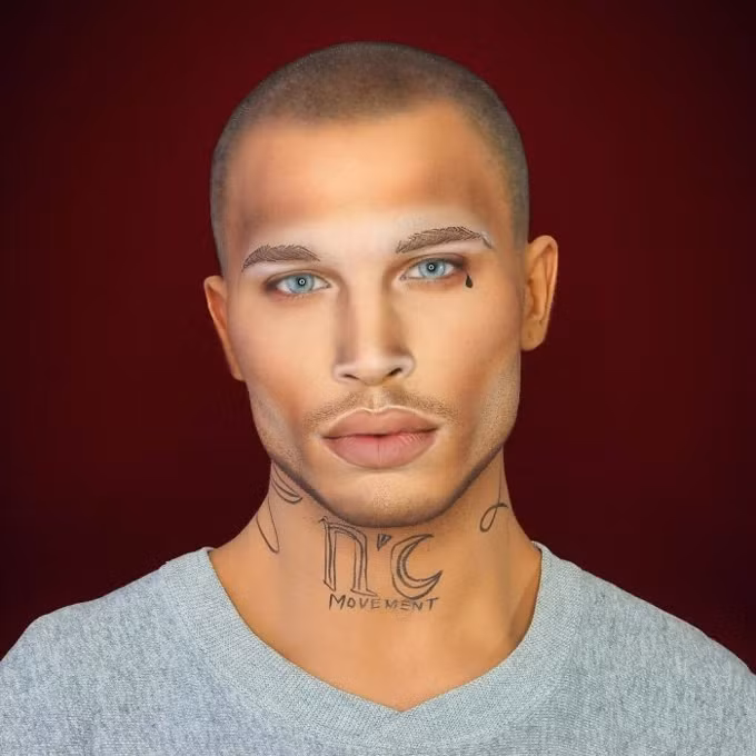 Elliot đã xuất sắc khi biến thành bản sao đúng nghĩa của gã tội phạm kiêm người mẫu điển trai nhất hành tinh Jeremy Meeks.