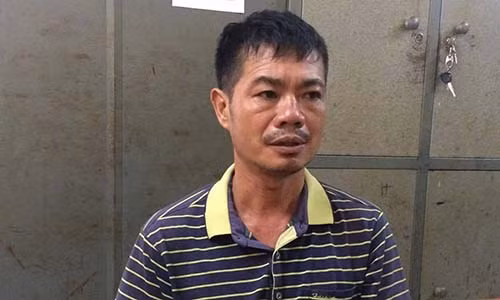 Vu sat hai vo roi om xac ngu: An mang vi chuyen “chan goi”