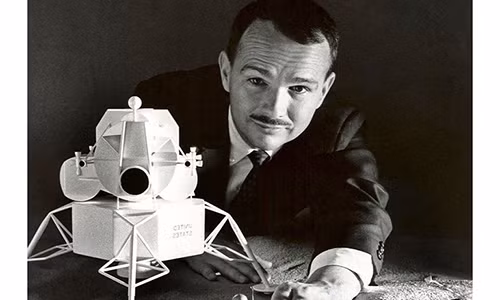 Eugene Shoemaker - nhà khoa học trở thành người đầu tiên được ra ngoài vũ trụ sau khi đã chết. (Ảnh: NASA)