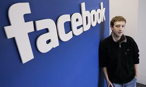 Facebook da thanh “quai vat” vuot tam kiem soat?