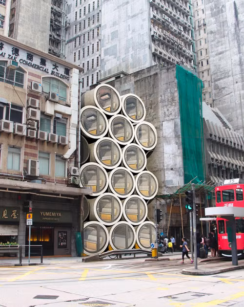 Với thiết kế như thế này, có thể xây dựng cùng lúc rất nhiều căn hộ trong phần diện tích nhỏ hẹp. Đồng thời các căn hộ này cũng có thể dễ dàng di dời khi cần thiết. (Hình ảnh thiết kế 3D).