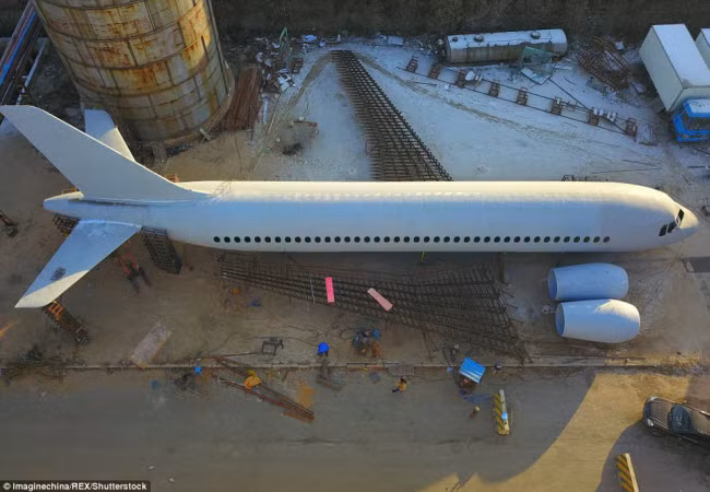 “Lý do tôi chọn xây dựng mô hình máy bay là vì đó là ước mơ từ nhỏ”, anh Zhu giải thích.