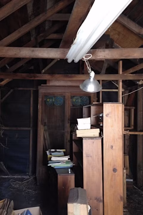 Cai tao nha kho am thap 18m2 thanh can ho cho 2 nguoi o