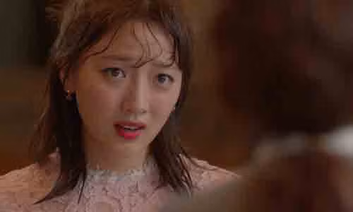 Chiec khuyen tai vo danh mat cung bi mat tay troi