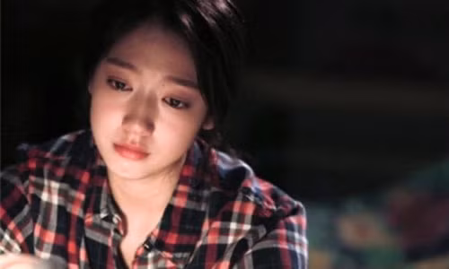 Gia dinh nguoi yeu phan doi khi biet em tung song thu