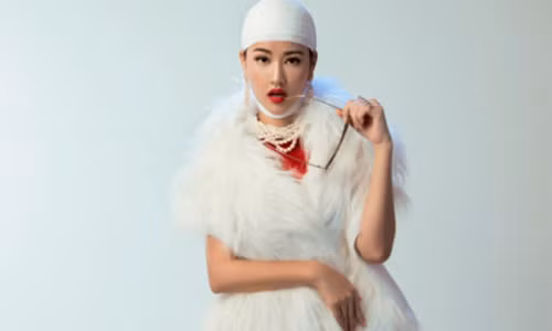 Maya tiep tuc sang Han Quoc lam phau thuat tham my lan 2