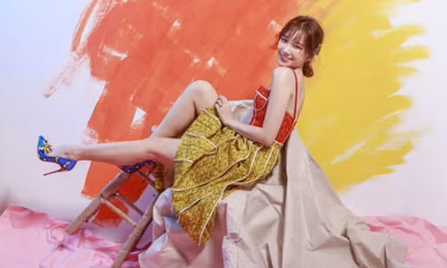 Hari Won trai long ve tuoi tho co cuc bang tu truyen song ngu