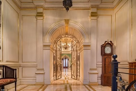 Căn nhà đã được cải tạo và tăng diện tích đáng kể.