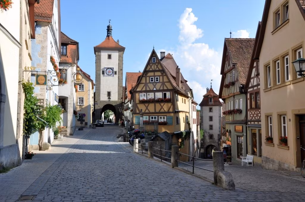 Ghe tham "thi tran kim cuong" o Duc-Hinh-2