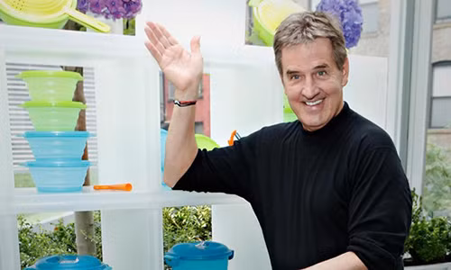 Rick Goings - Giám đốc hãng đồ gia dụng Tupperware.