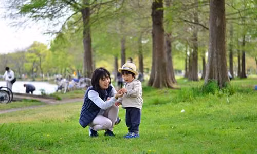 8 diem khac nhau giua "me hanh phuc" va "me gian du"