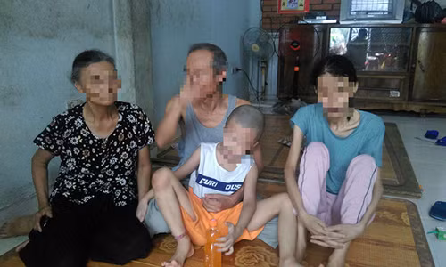 Loi dan cua cha voi con gai thieu nang nhiem HIV