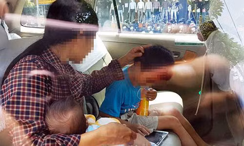 Phat tu nguoi me bo 2 con nho o nha sang Phap lay chong