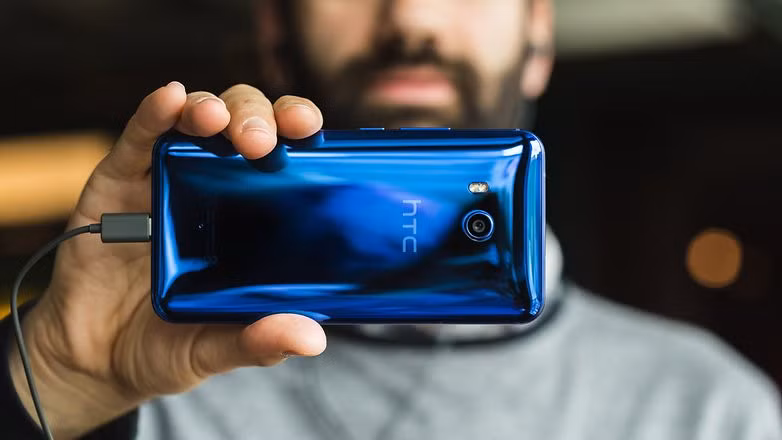 Vỏ điện thoại bằng kính, nên hay không? - Hình 2 Vo dien thoai bang kinh, nen hay khong?-Hinh-2