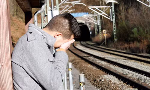 Hoi han khinh vo ngheo xo xe toi ruong ray cap gai tre