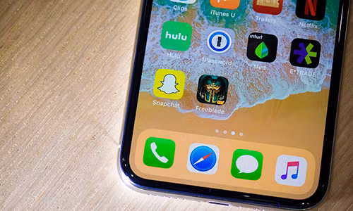 7 dieu ma chi iPhone X moi co, con iPhone 8/8+ thi khong