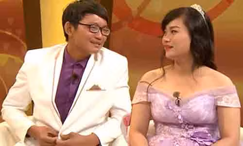 Cặp đôi với những chia sẻ hài hước về chuyện tình của mình.