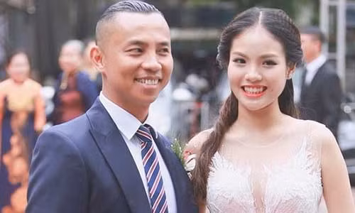 Vo Chi Anh gay chu y khi ke chuyen tung 2 lan danh chong