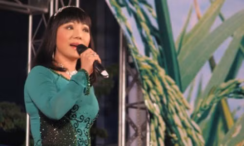 NSUT Cam Tien: Mot thoi khan gia chan duong de xem mat toi