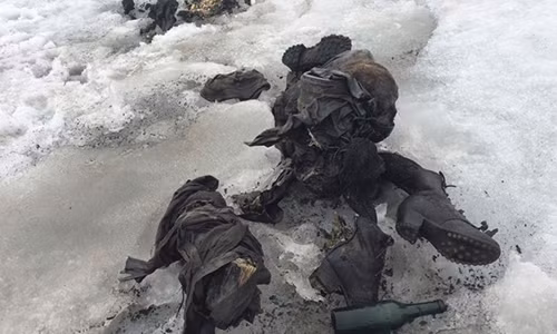 Bang tan lo thi the cap vo chong mat tich 75 nam o Thuy Si