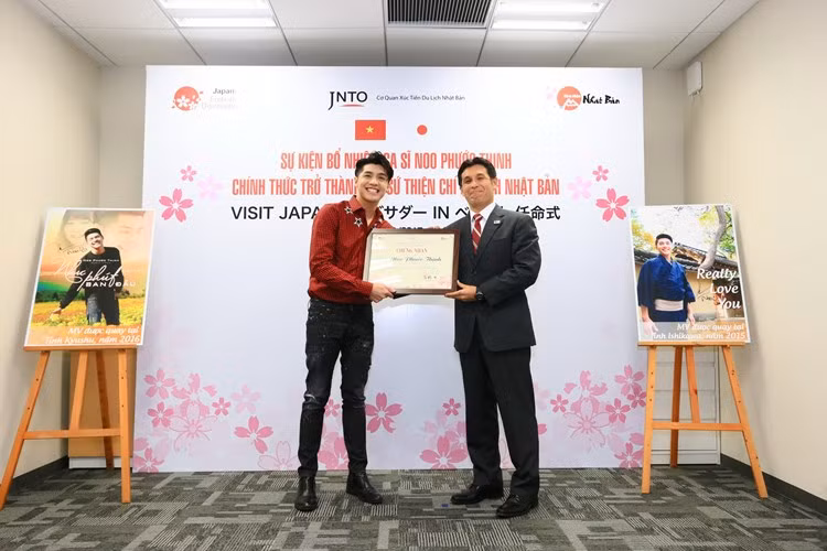 Dù công việc này ban đầu đã khiến cho nam ca sĩ noo Phước Thịnh cảm thấy chút áp lực.