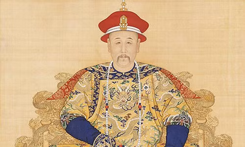 Ung Chinh sua di chuc cua Khang Hy de co the ke thua vuong vi?