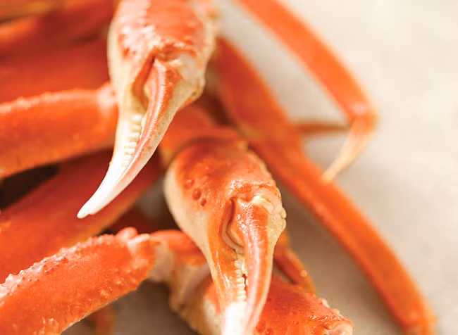 10. Cua chứa tới 10mg kẽm trong mỗi càng, giàu vitamin B12 và khoáng chất khác. Bởi vậy, 1 bữa tối với cua cùng các loại hải sản sẽ giúp bạn và đối phương vô cùng thăng hoa.