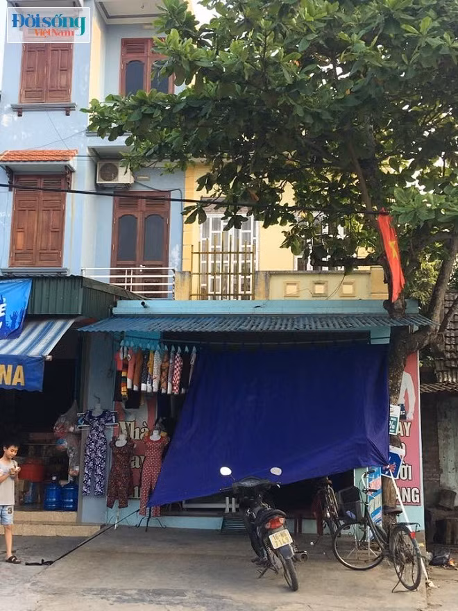 Di nhan 17 nam khong an com: Em nghi com la sau bo