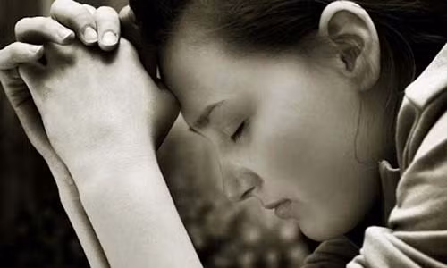 Ân hận vì cưu mang người thân nhưng lại làm tổn thương con gái An han vi cuu mang nguoi than nhung lai lam ton thuong con gai