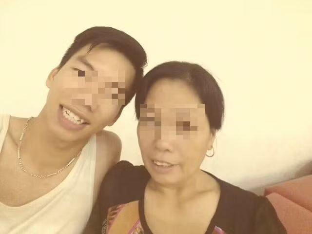 Khong chiu nop toan bo thu nhap, nang dau bi nha chong danh bam dap-Hinh-2