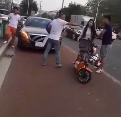 To tinh bi tu choi phu, thieu gia thua ga xe dap dien ​-Hinh-2