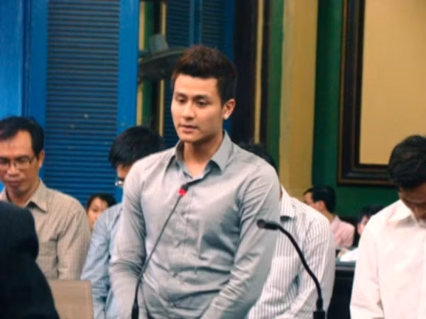 Nghe si Viet "nhay mua" voi scandal: Phai chang khan gia qua de dai?-Hinh-5