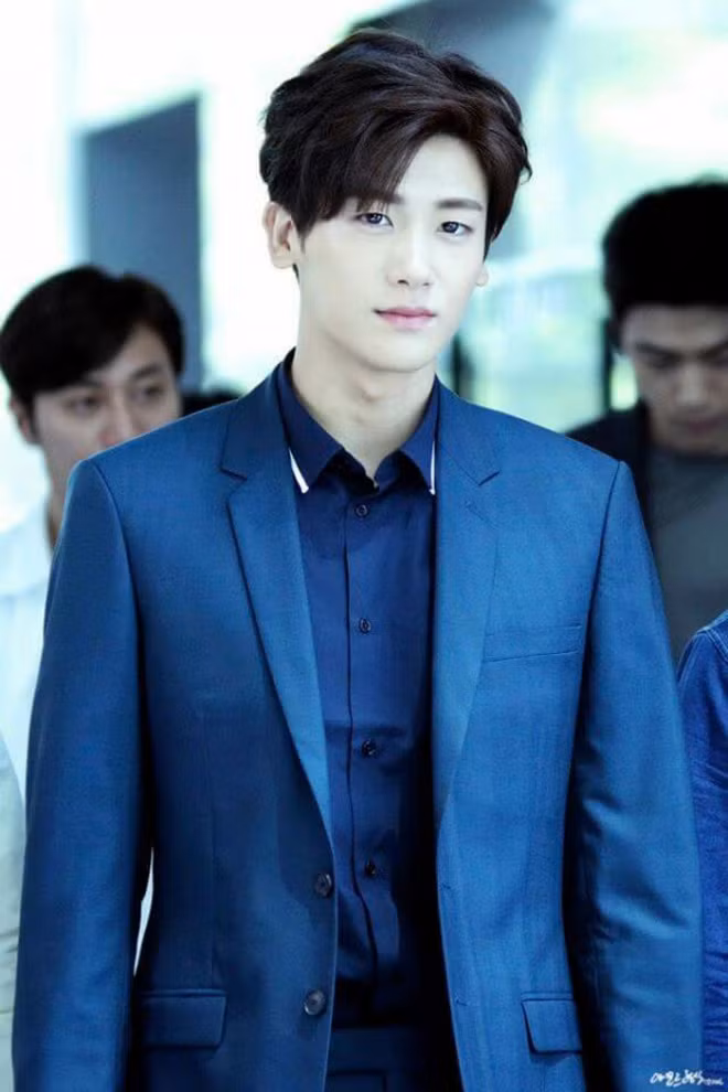 Park Hyung Sik cũng là một ngôi sao trẻ nổi lên từ bộ phim The Heirs đóng cùng Lee Min Ho. Nhân vật của anh trong phim này tuy không nhiều đất diễn nhưng mang cá tính cao. Đó là một chàng trai vui tính, hòa đồng.