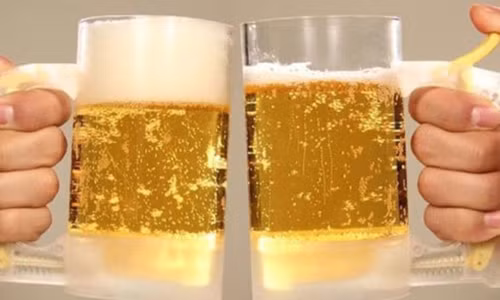 U70 tu vong sau khi uong bia cung nguoi tinh tre