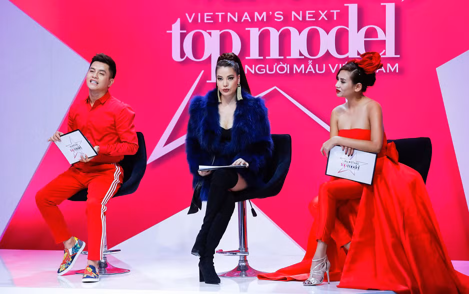 Nam Trung: "Mot chiec vay khong the danh gia dan ong hay dan ba"-Hinh-2