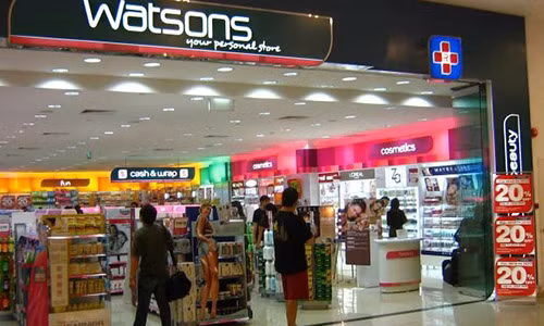 Mac khung hoang, ty phu giau nhat Hong Kong ngay cang giau