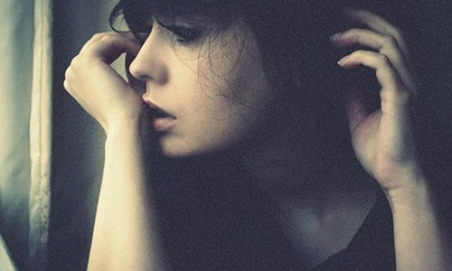 Chị gái em thấy mẹ em ngất lên ngất xuống thì xót, kêu em bỏ cái thai nhưng em không đành. Ảnh minh họa: Internet