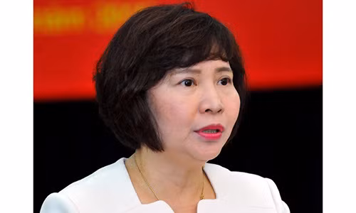 Ba Ho Thi Kim Thoa: Chang duong thang tien den ky luat mat chuc