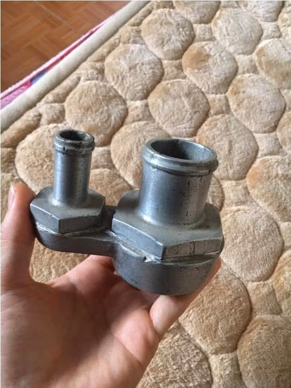 "Hộp tăm từ thời "ông bà ta" được làm từ 1 bộ phận gì đó của máy bay Mỹ rơi và đc ông ngoại nhặt về chế thành đựng tăm".