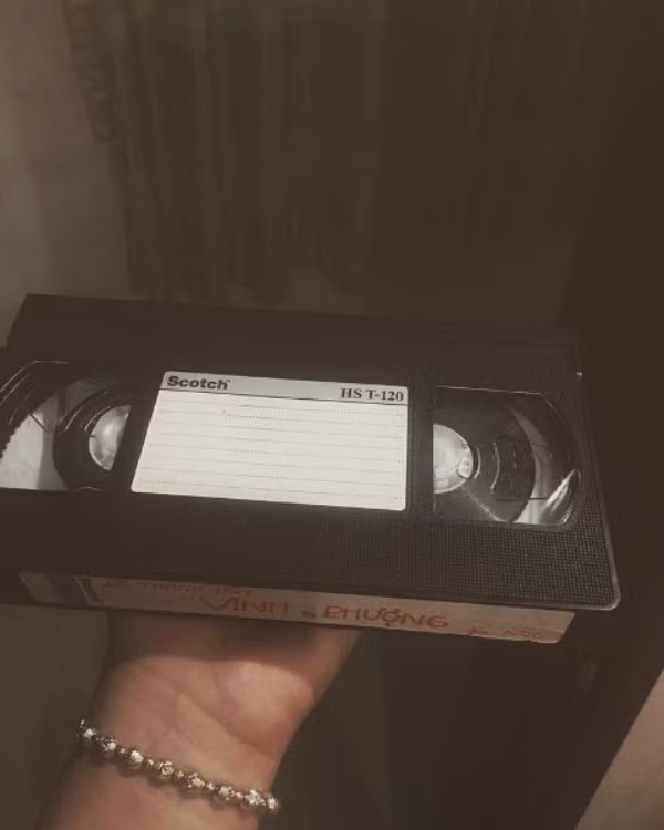 Ai còn nhớ cụm từ "lau đầu từ" hồi đó là làm gì không?