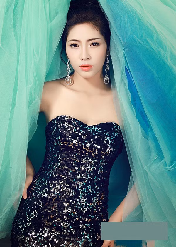 Hiện tại, cuộc sống của người đẹp đã thay đổi sau 3 năm đăng quang. Không chỉ xinh đẹp hơn mà cuộc sống của cô cũng đã được cải thiện. Người đẹp đã đưa cha mình lên TP.HCM sinh sống để tiện chăm sóc ông lúc tuổi già. Mới đây, Đặng Thu Thảo gây bất ngờ cho dư luận khi cô quyết định trả vương miện.