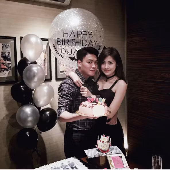 Anh từng gây chú ý với tin đồn hẹn hò Á hậu Tú Anh. Sau khi Huyền My dừng chân ở Top 10, Tú Anh chia sẻ dòng trạng thái gây tranh cãi. Ảnh: Instagram.