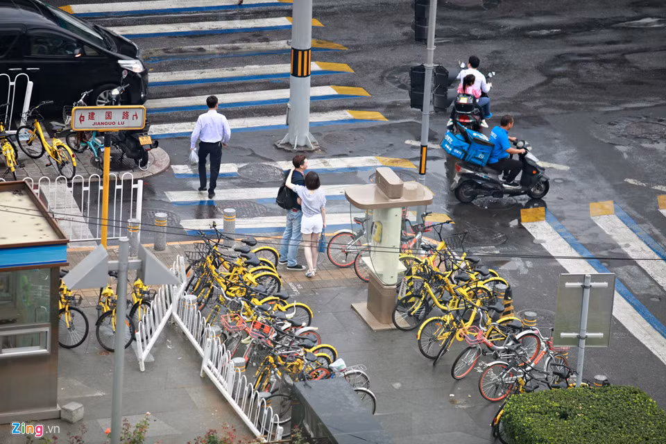 "Xe đạp chia sẻ" được xem là một trong những startup thành công nhất Trung Quốc. Dịch vụ này không chỉ đáp ứng được nhu cầu di chuyển của người dân mà còn giúp các nhà chức trách giảm được đáng kể lượng khói bụi do các phương tiện gắn máy gây ra.