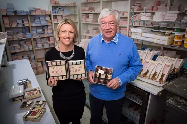 Kerr Dunlop và con gái.