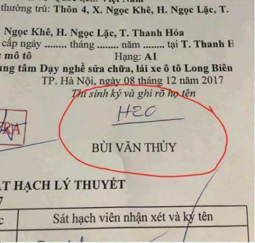 Nhìn chữ ký thôi là biết Thủy học giỏi Hóa rồi.